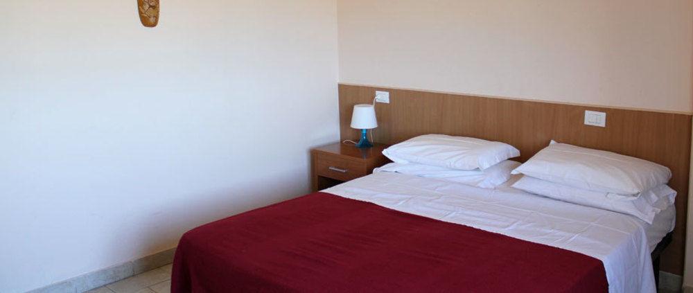 Hotel 106 Sellia Marina Buitenkant foto